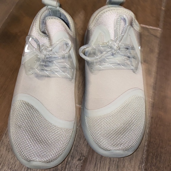 Nike Sneakers - Picture 2 of 5